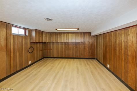 3264 Estelle Avenue Lorain OH 44052