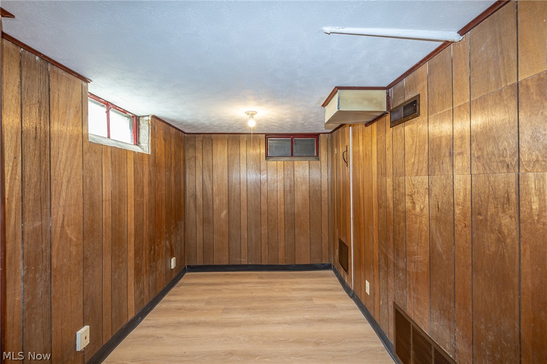 3264 Estelle Avenue Lorain OH 44052