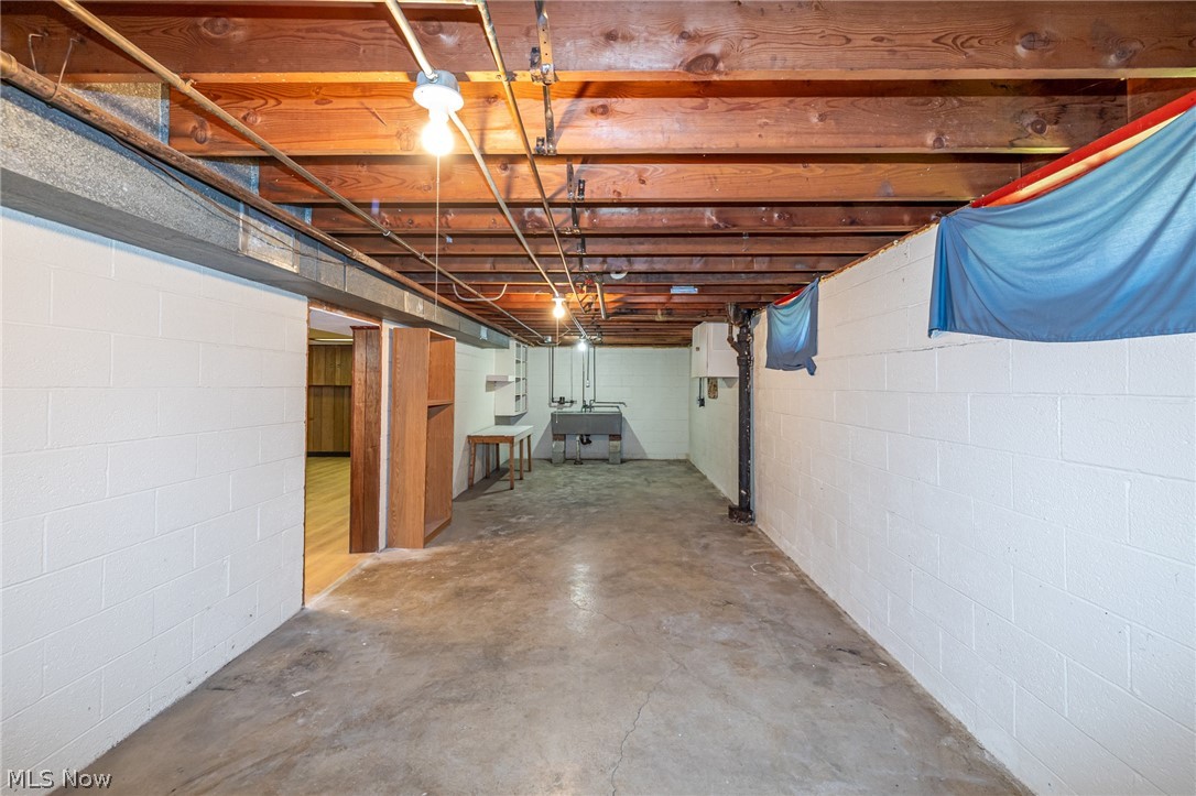 3264 Estelle Avenue Lorain OH 44052
