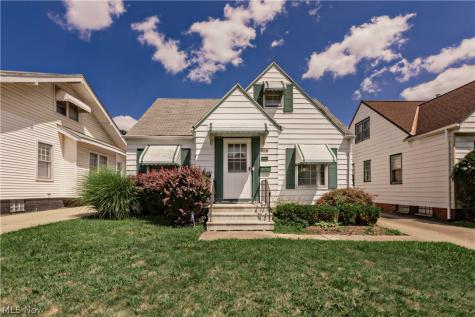 8207 Garfield Boulevard Garfield Heights OH 44125