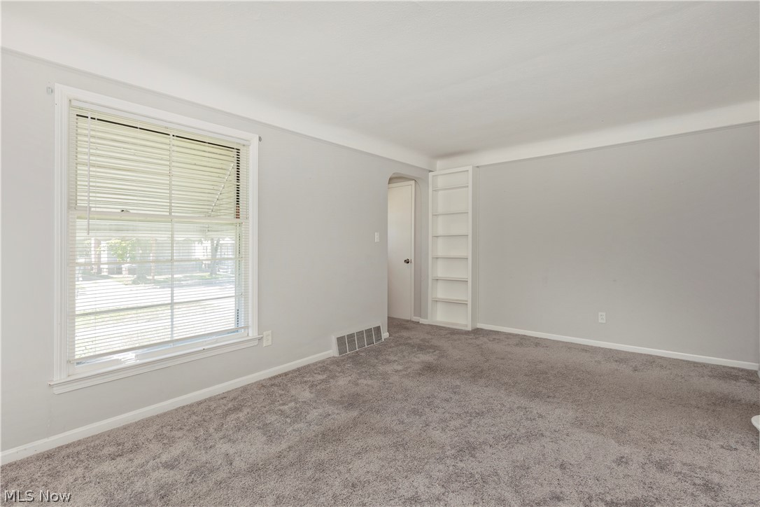 8207 Garfield Boulevard Garfield Heights OH 44125