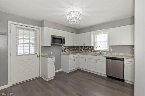 8207 Garfield Boulevard Garfield Heights OH 44125
