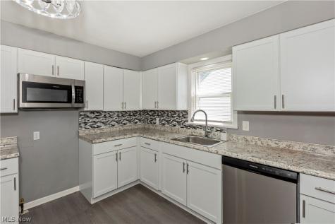 8207 Garfield Boulevard Garfield Heights OH 44125