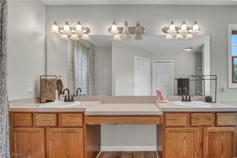 421 Summit Street Wadsworth OH 44281