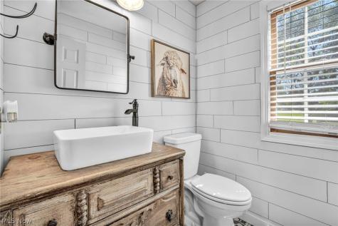 421 Summit Street Wadsworth OH 44281