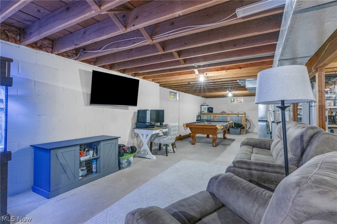 101 Starkey Drive Newcomerstown OH 43832