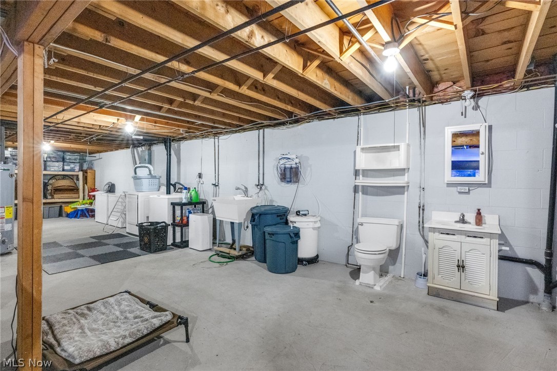 101 Starkey Drive Newcomerstown OH 43832