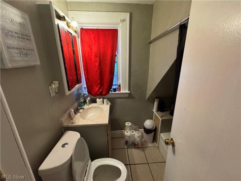 974 E 144th Street Cleveland OH 44110