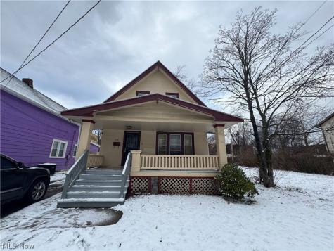 974 E 144th Street Cleveland OH 44110