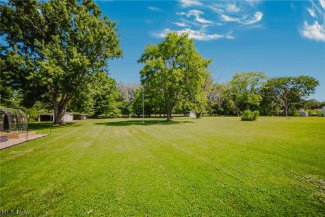 107 Cooper Foster Park Road Amherst OH 44001