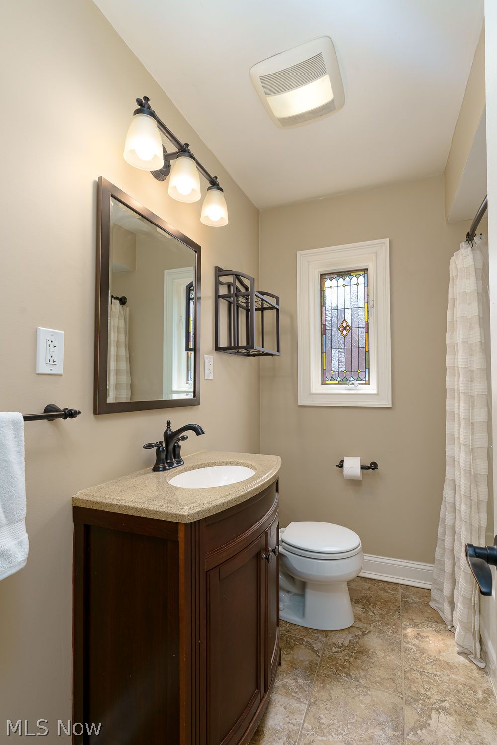 4421 W Ranchview Avenue North Olmsted OH 44070