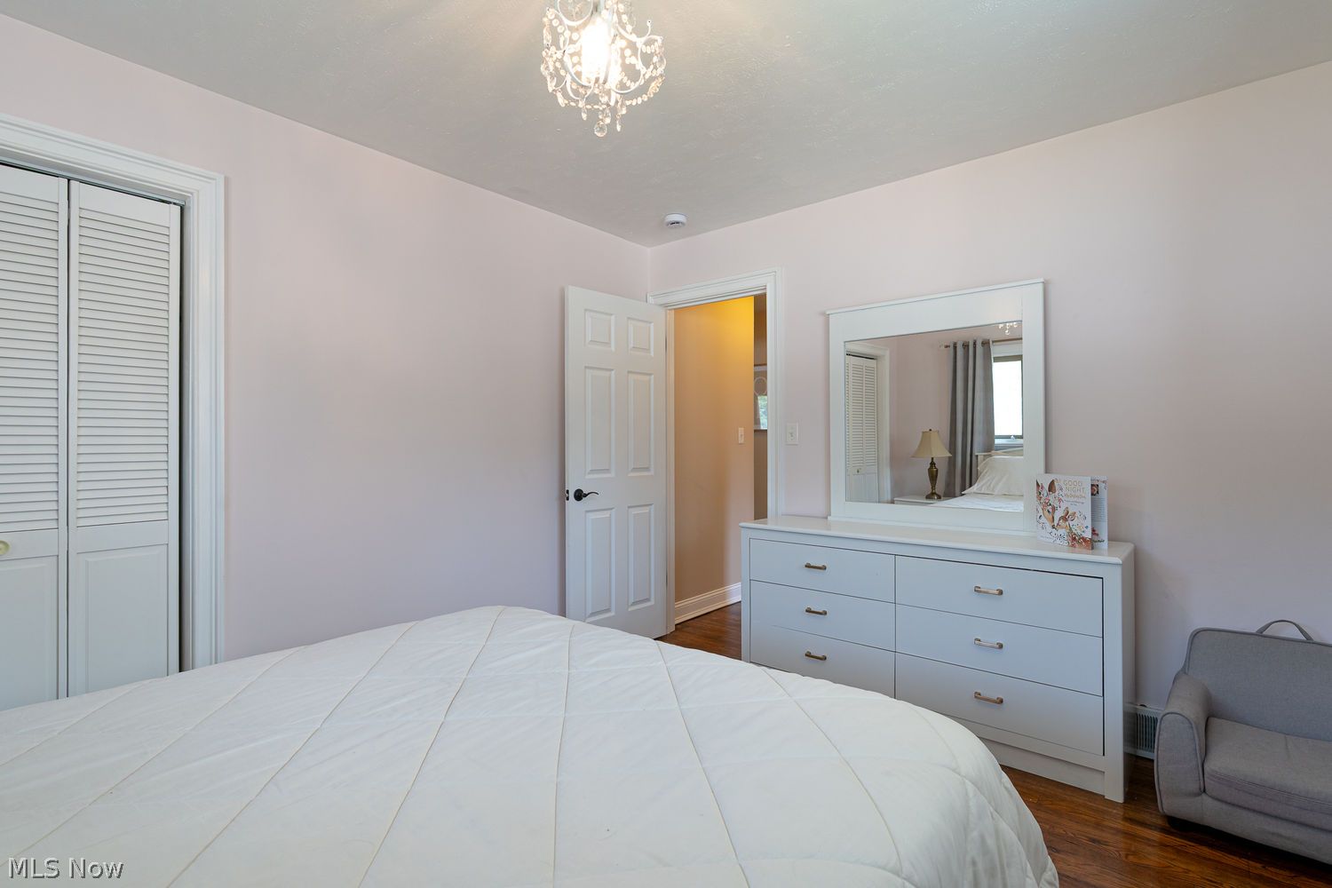 4421 W Ranchview Avenue North Olmsted OH 44070