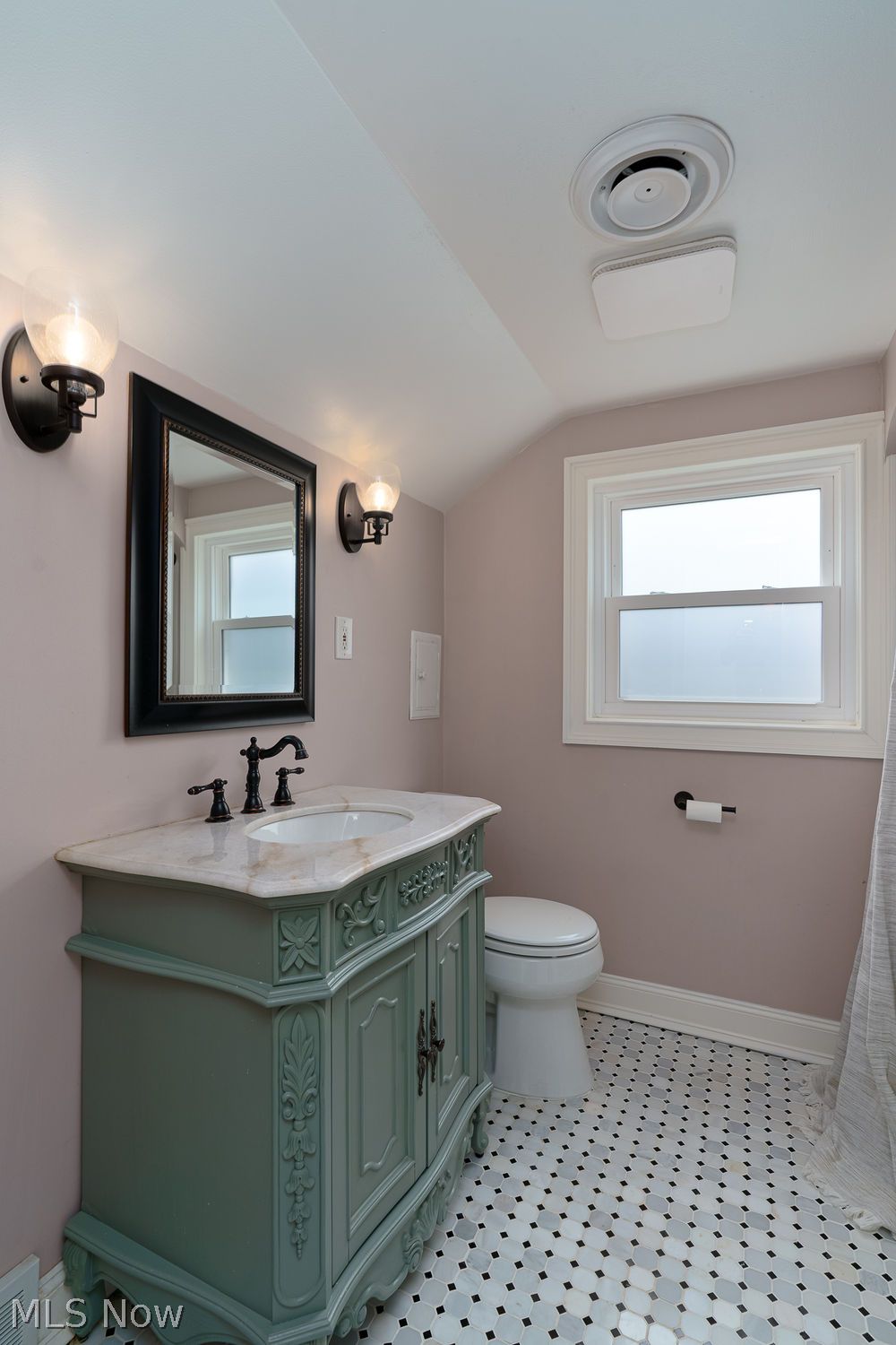 4421 W Ranchview Avenue North Olmsted OH 44070