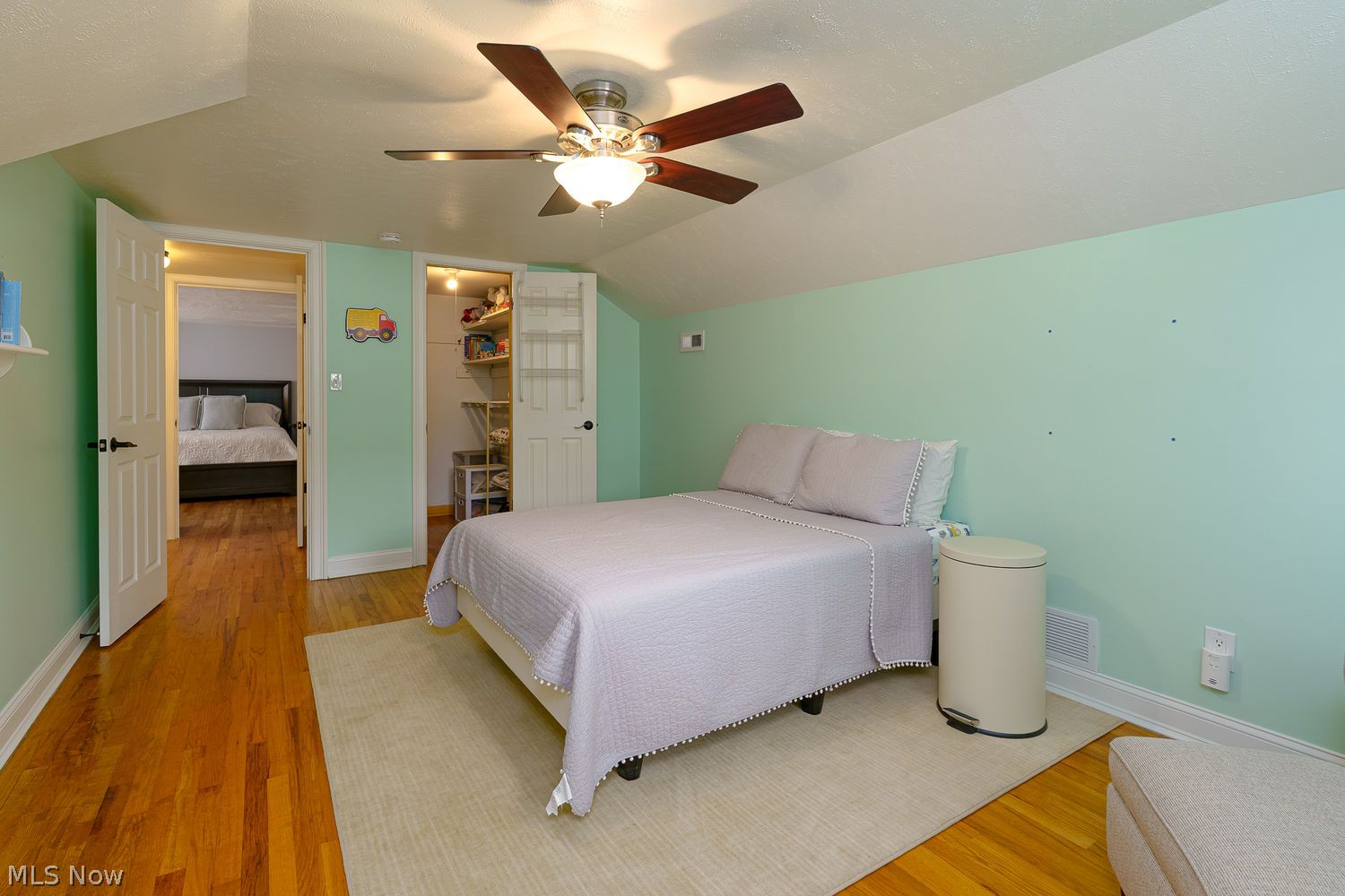 4421 W Ranchview Avenue North Olmsted OH 44070