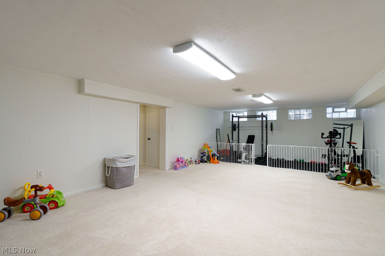 4421 W Ranchview Avenue North Olmsted OH 44070