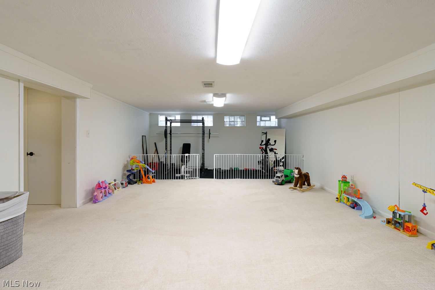4421 W Ranchview Avenue North Olmsted OH 44070