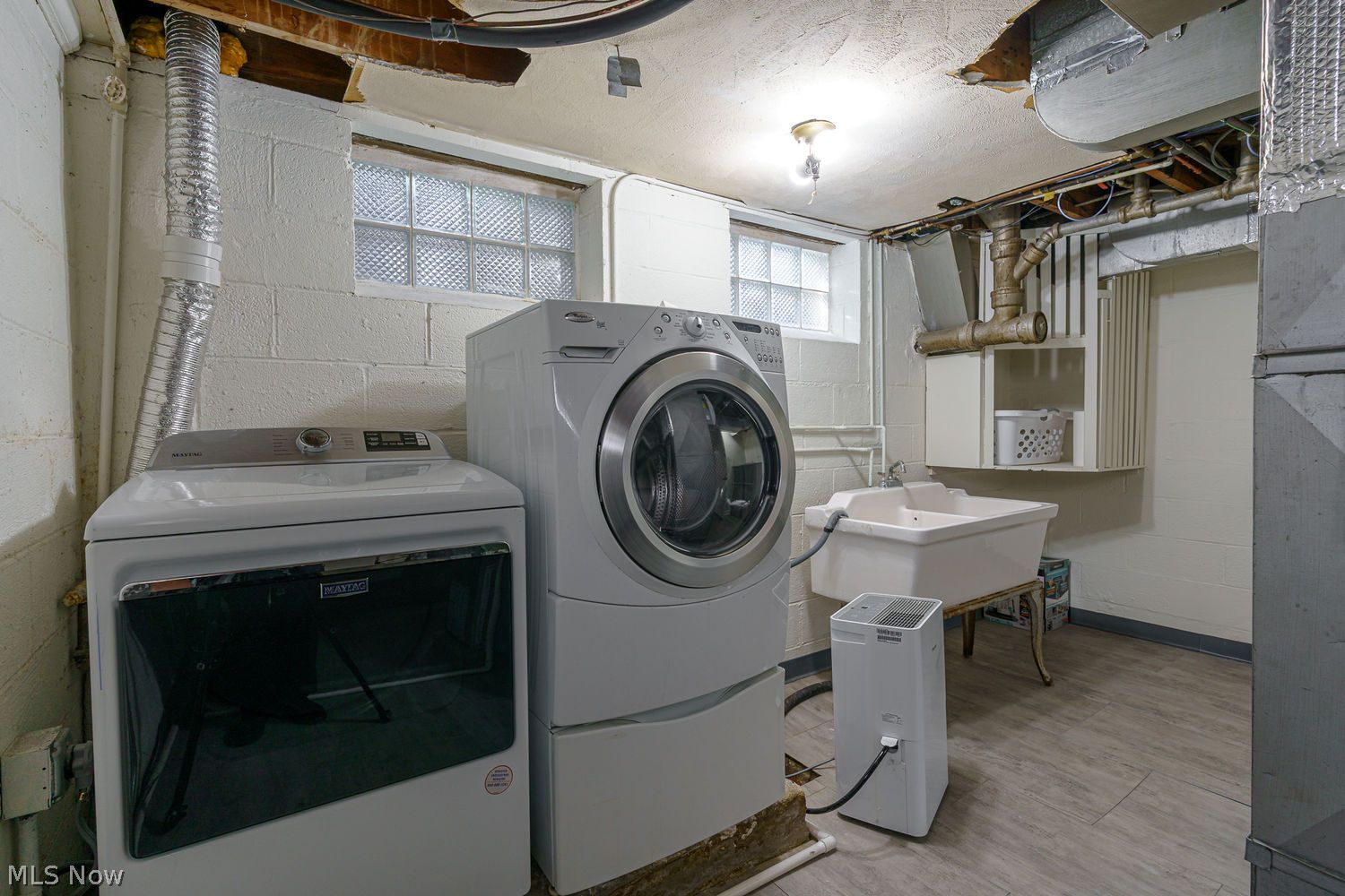 4421 W Ranchview Avenue North Olmsted OH 44070