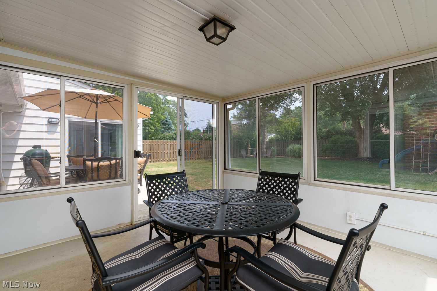 4421 W Ranchview Avenue North Olmsted OH 44070