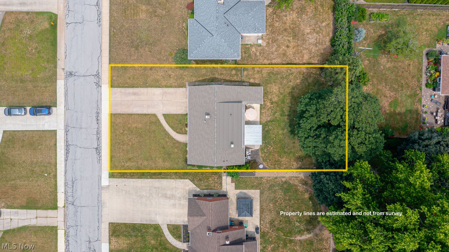 4421 W Ranchview Avenue North Olmsted OH 44070