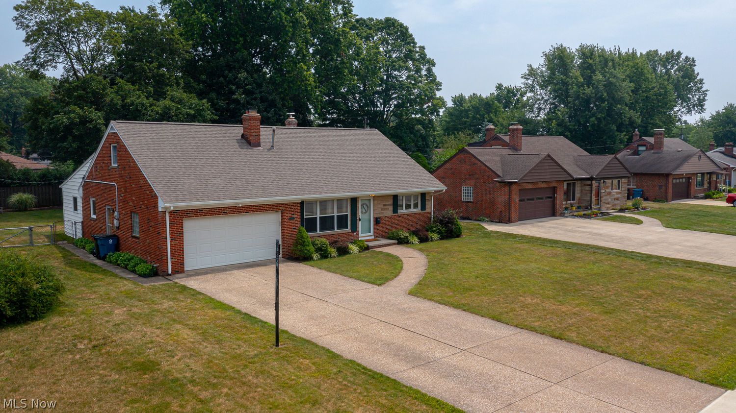 4421 W Ranchview Avenue North Olmsted OH 44070