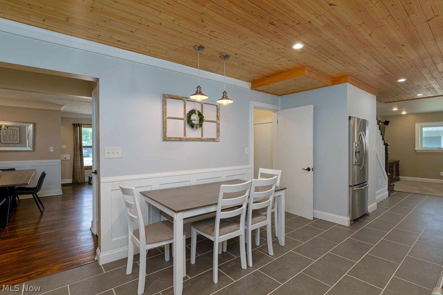 4421 W Ranchview Avenue North Olmsted OH 44070