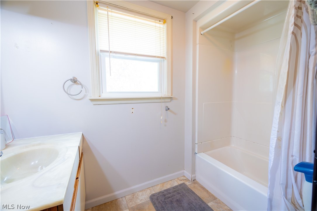 2835 S Schenley Avenue Youngstown OH 44511