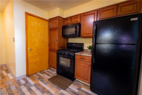 2835 S Schenley Avenue Youngstown OH 44511