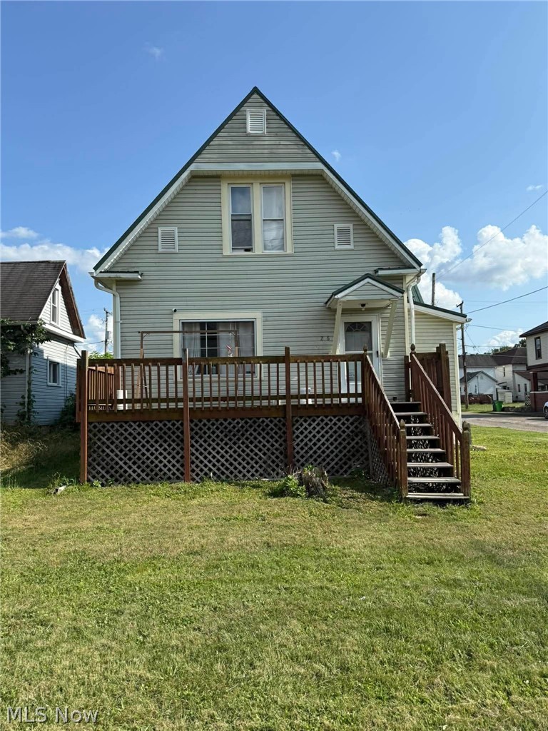 426 W 4th Street Uhrichsville OH 44683