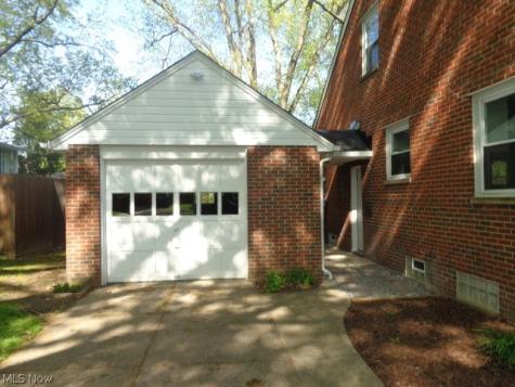 5840 Queens Highway Parma Heights OH 44130