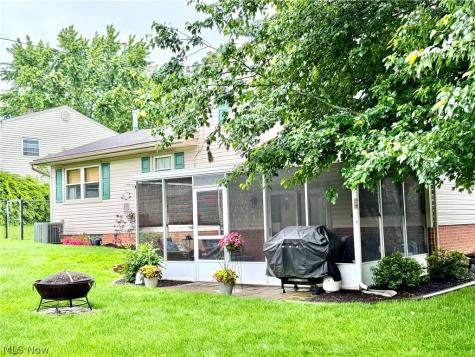 5161 Burlawn Street NW Canton OH 44708