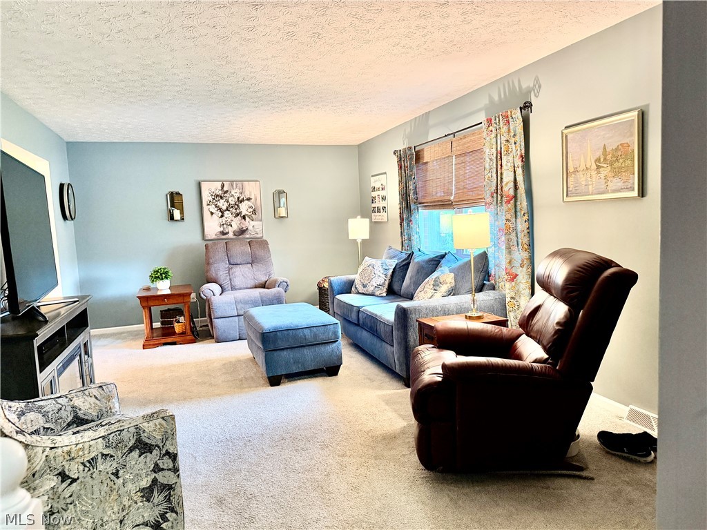 5161 Burlawn Street NW Canton OH 44708