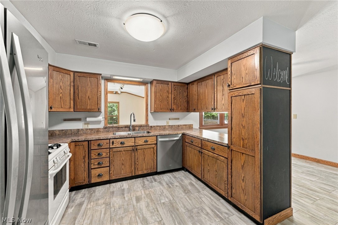7361 Briar Hill Drive Kirtland OH 44094