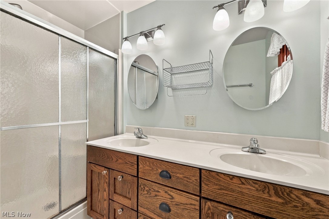 7361 Briar Hill Drive Kirtland OH 44094
