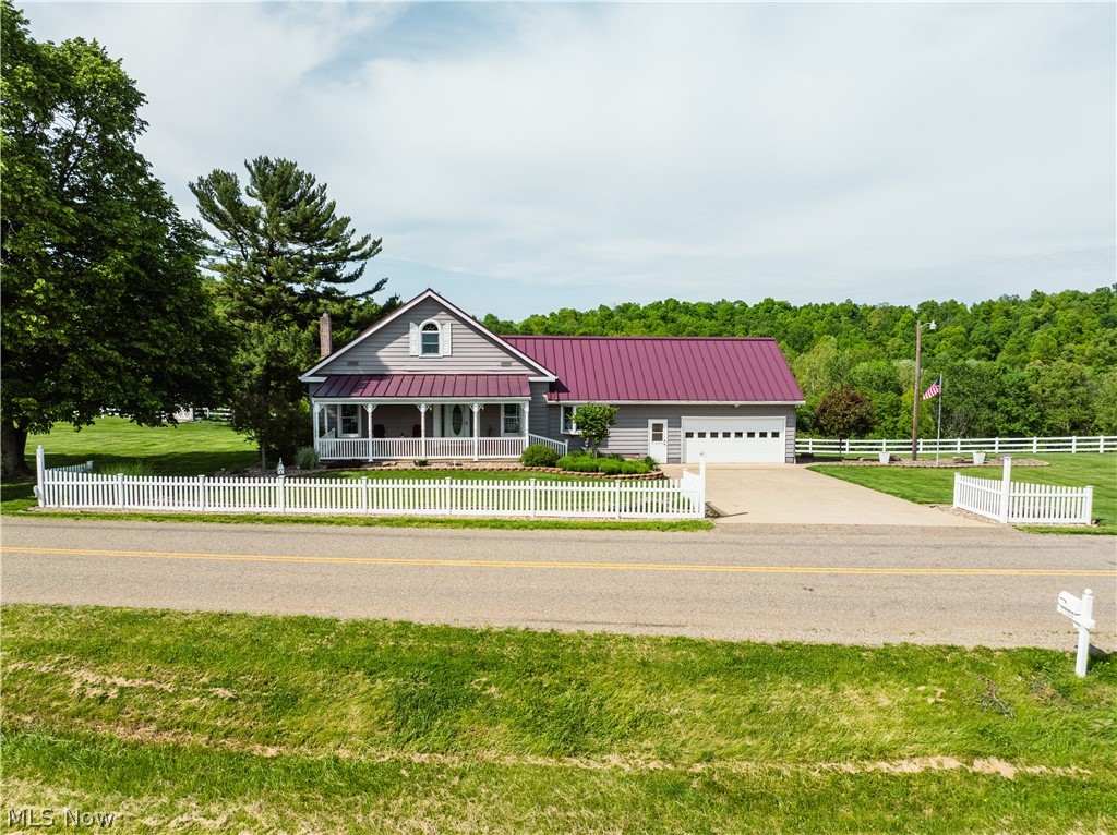 7759 Eddie Hill Road SE Uhrichsville OH 44683