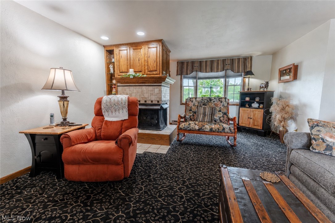 7759 Eddie Hill Road SE Uhrichsville OH 44683