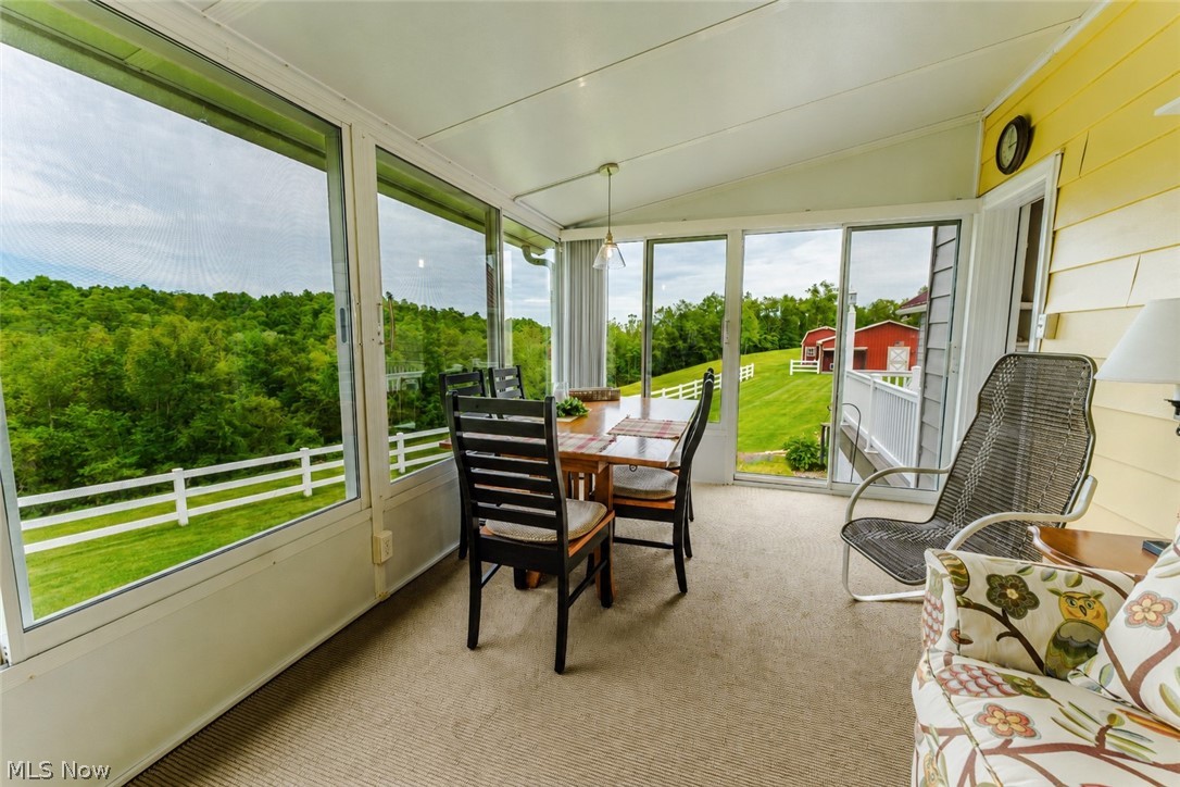 7759 Eddie Hill Road SE Uhrichsville OH 44683