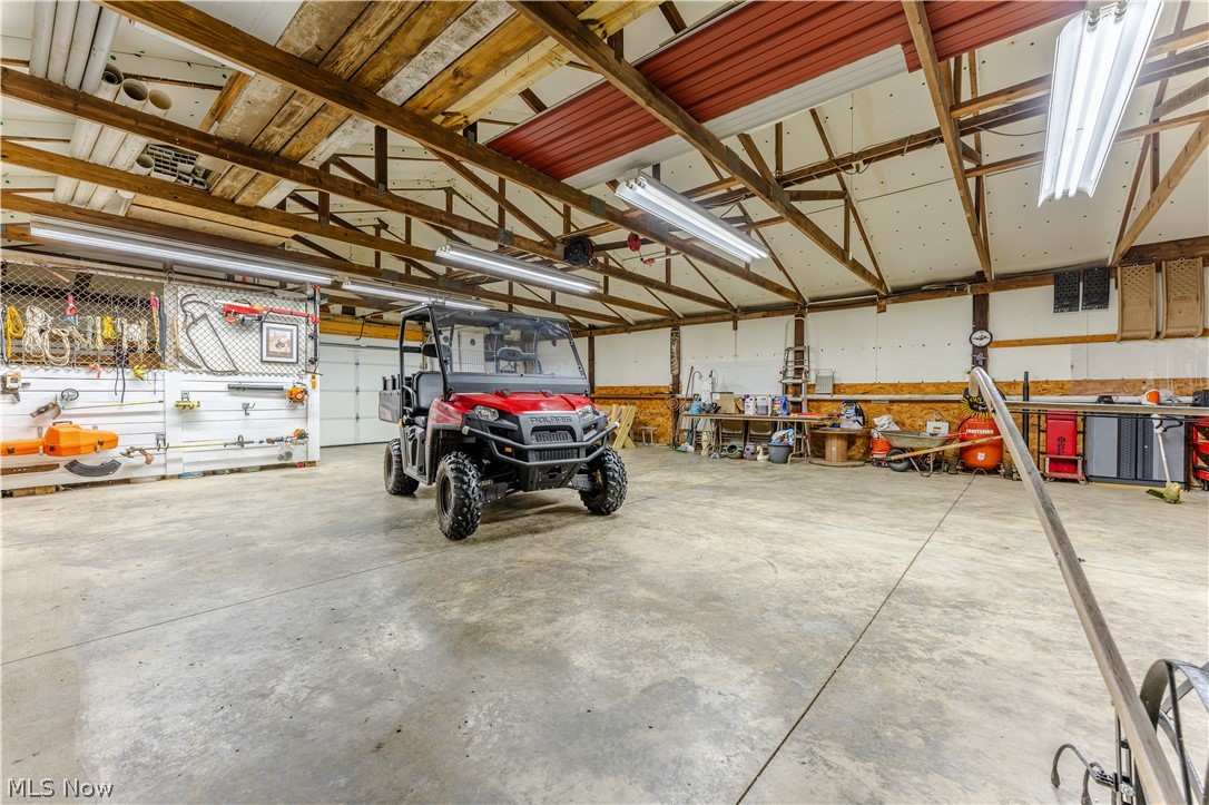 7759 Eddie Hill Road SE Uhrichsville OH 44683