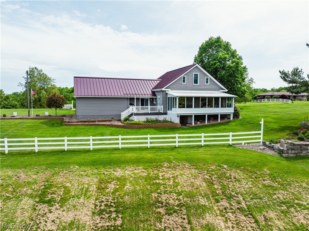 7759 Eddie Hill Road SE Uhrichsville OH 44683