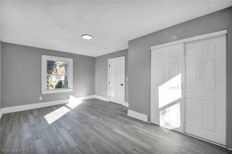 1083 Eastlake Drive Eastlake OH 44095