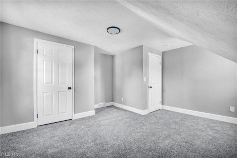 1083 Eastlake Drive Eastlake OH 44095