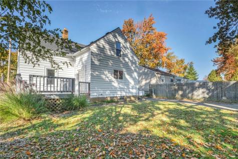 1083 Eastlake Drive Eastlake OH 44095