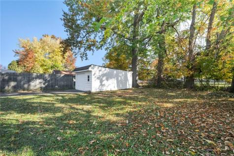 1083 Eastlake Drive Eastlake OH 44095