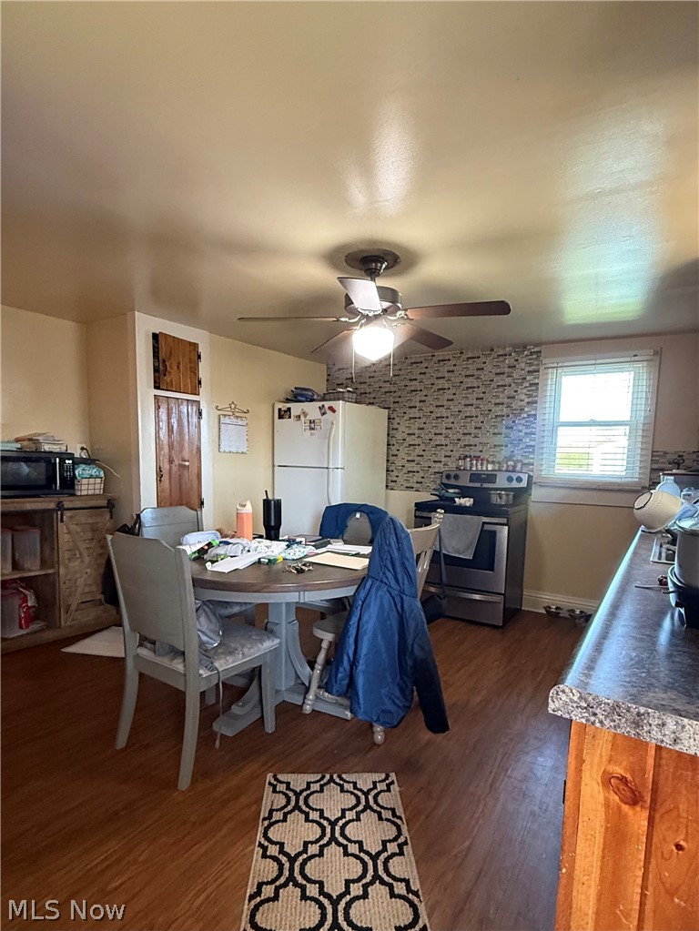 1748 South Lawn Extension Coshocton OH 43812