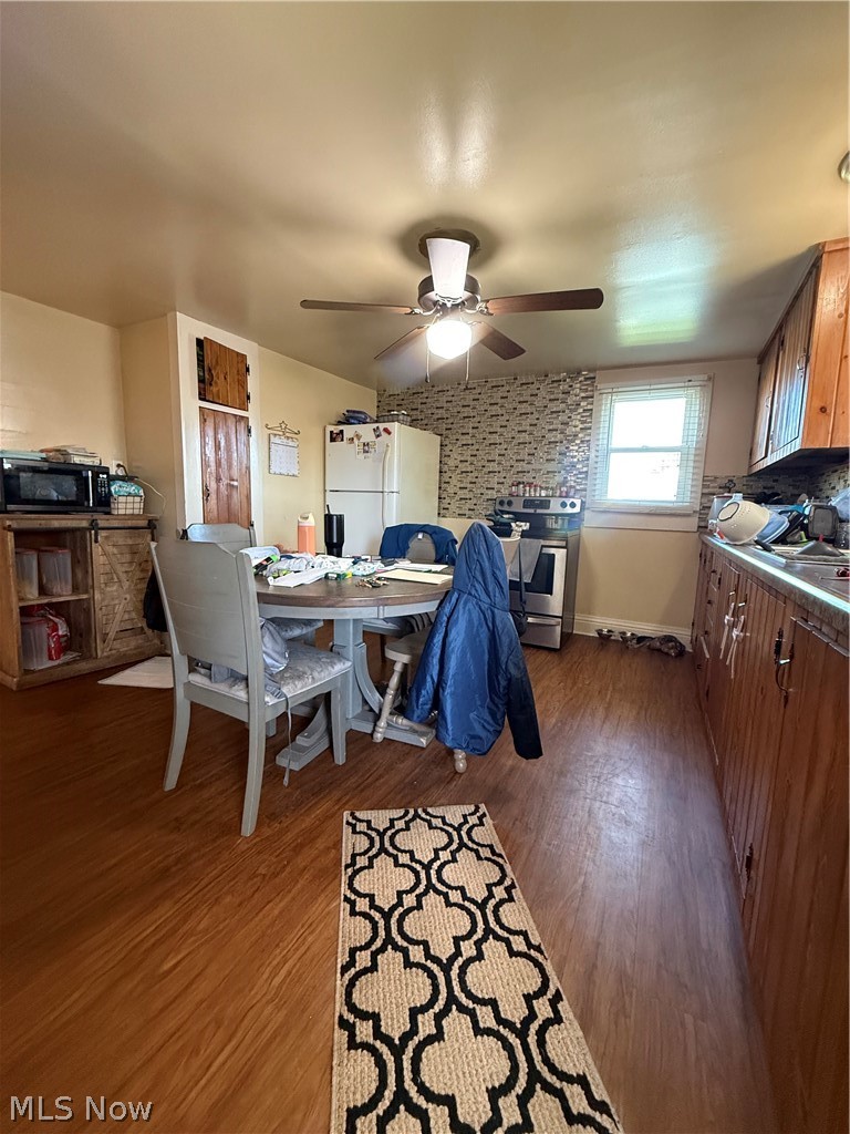 1748 South Lawn Extension Coshocton OH 43812