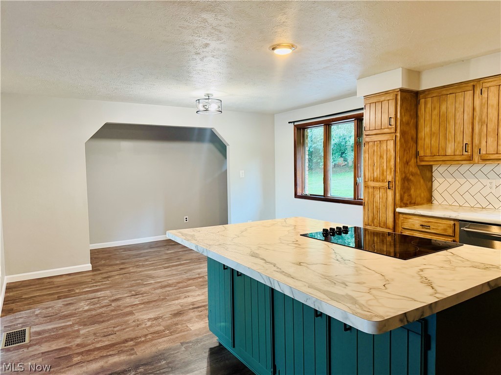 1674 Township Highway 244 Toronto OH 43964