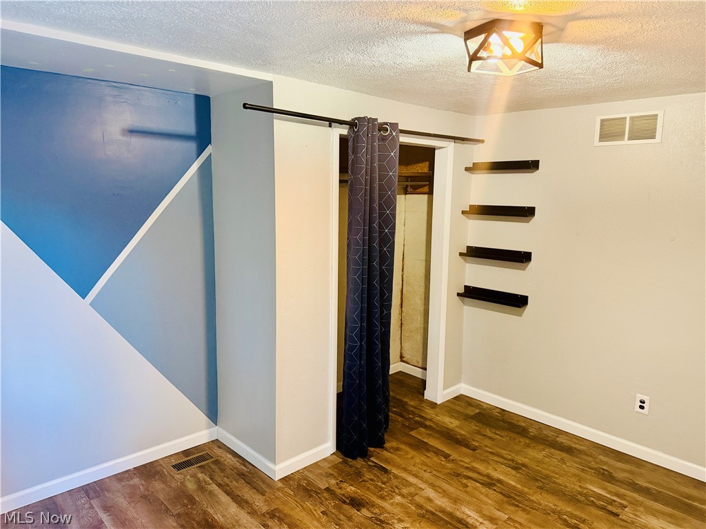 1674 Township Highway 244 Toronto OH 43964