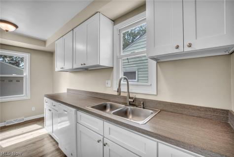 1720 Empire Road Wickliffe OH 44092