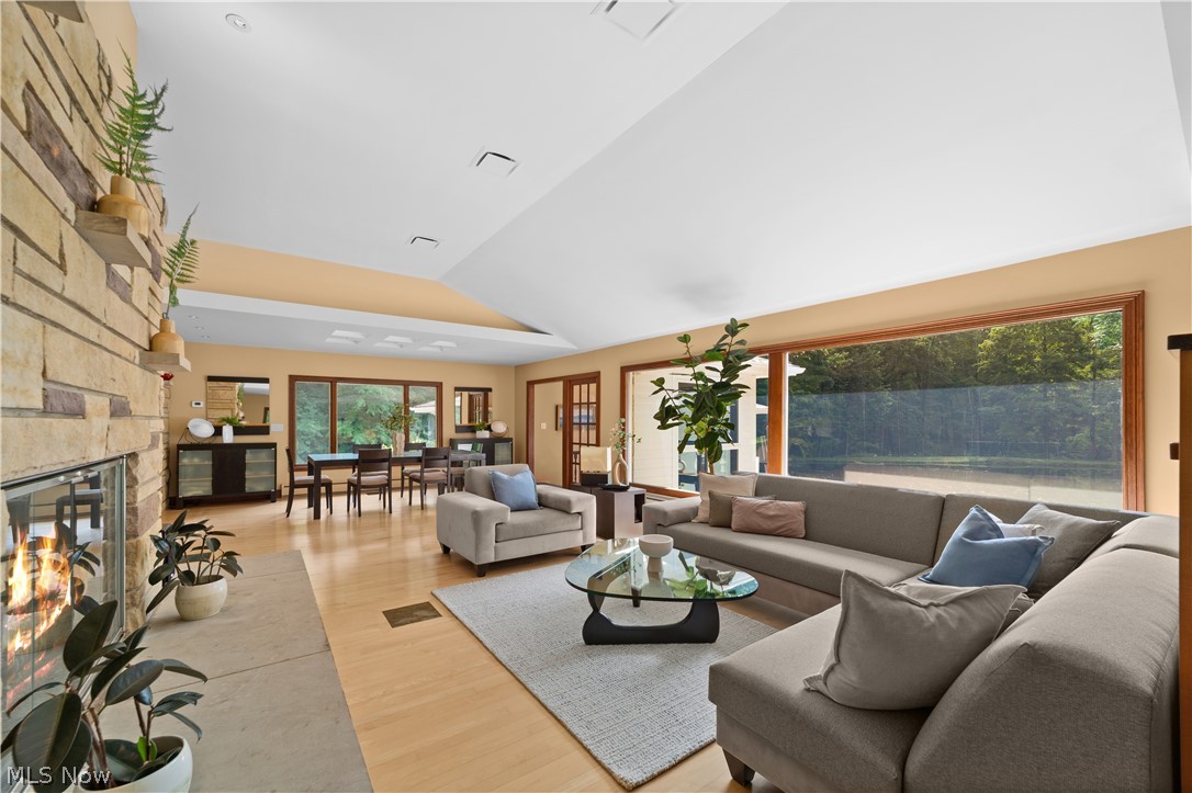 17525 Haskins Road Chagrin Falls OH 44023