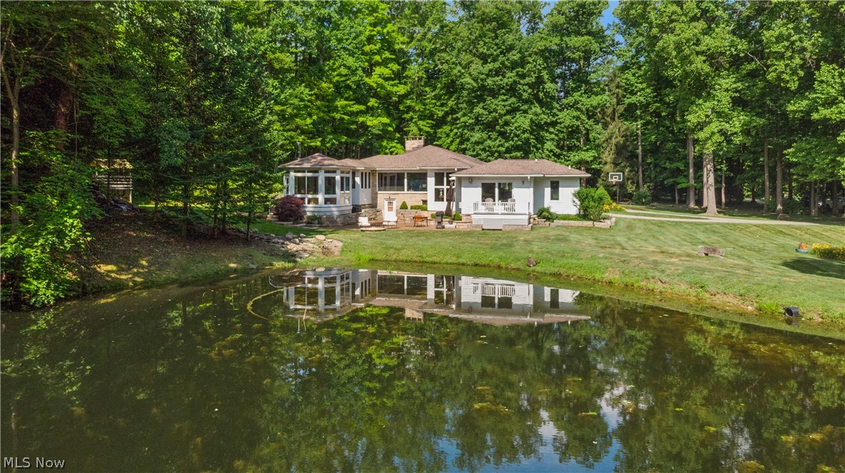 17525 Haskins Road Chagrin Falls OH 44023
