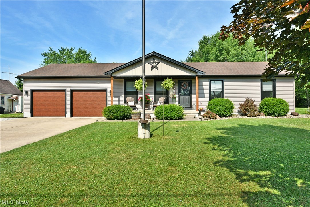4895 Woodrow Avenue NW Warren OH 44483